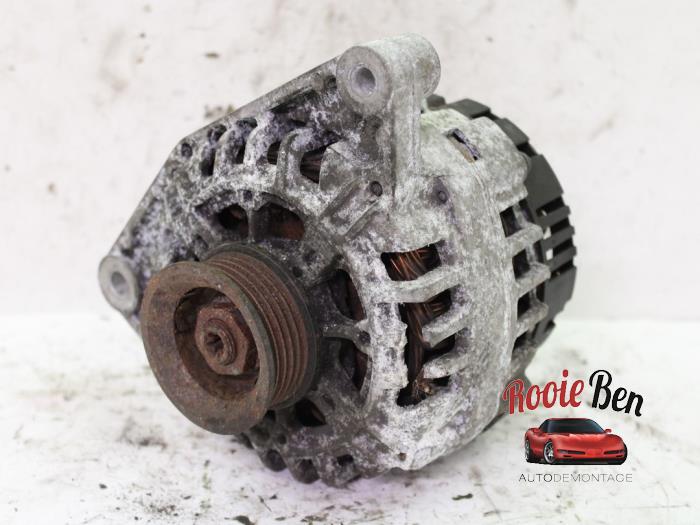 Gebruikte Dynamo Volkswagen Passat (3B3) 1.8 Turbo 20V Prijs € 15,00 Margeregeling aangeboden door Rooie Ben autodemontage