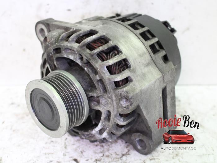 Gebruikte Dynamo Fiat Grande Punto (199) 1.9 Multijet Prijs € 25,00 Margeregeling aangeboden door Rooie Ben autodemontage