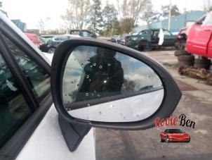 Gebruikte Spiegel Buiten rechts Seat Ibiza IV (6J5) 1.0 EcoTSI 12V Prijs op aanvraag aangeboden door Rooie Ben autodemontage