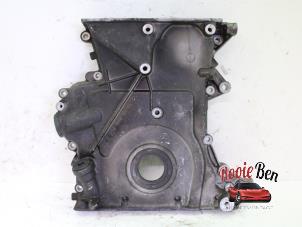 Gebruikte Distributiedeksel Mercedes A (W176) 1.6 A-200 16V Prijs € 25,00 Margeregeling aangeboden door Rooie Ben autodemontage