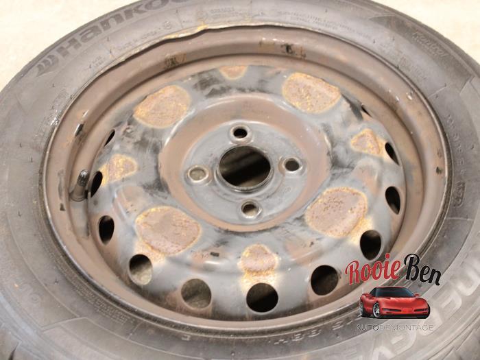 Velgen set + banden van een Hyundai i20 (GBB) 1.0 T-GDI 100 12V 2019