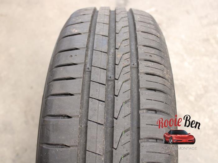 Velgen set + banden van een Hyundai i20 (GBB) 1.0 T-GDI 100 12V 2019