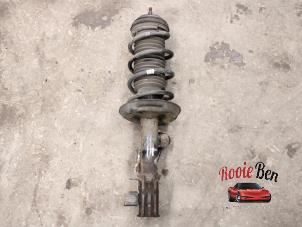 Gebruikte Mac Phersonpoot links-voor Opel Corsa D 1.2 16V ecoFLEX Bi-Fuel Prijs € 40,00 Margeregeling aangeboden door Rooie Ben autodemontage