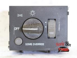 Gebruikte Schakelaar Licht GMC Yukon 5.7 4x4 Prijs op aanvraag aangeboden door Rooie Ben autodemontage