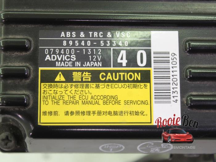 ABS Computer van een Lexus IS (E3) 300h 2.5 16V 2014
