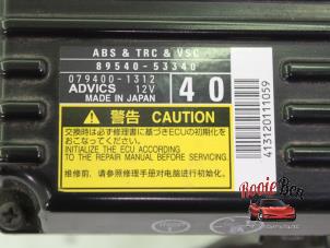 ABS Computer van een Lexus IS (E3) 300h 2.5 16V 2014