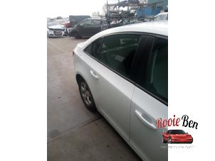 Gebruikte Deur 4Deurs rechts-achter Chevrolet Cruze (300) 1.8 16V VVT Bifuel Prijs € 350,00 Margeregeling aangeboden door Rooie Ben autodemontage