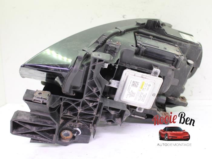 Koplamp rechts van een Audi A5 Cabrio (8F7) 3.0 TDI V6 24V Quattro 2014