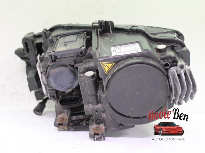 Koplamp rechts van een Audi A5 Cabrio (8F7) 3.0 TDI V6 24V Quattro 2014