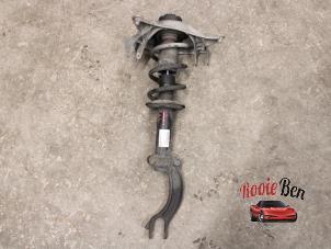 Gebruikte Mac Phersonpoot rechts-voor Audi A5 Cabrio (8F7) 3.0 TDI V6 24V Quattro Prijs € 100,00 Margeregeling aangeboden door Rooie Ben autodemontage