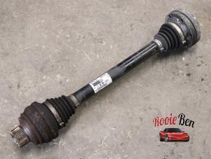 Gebruikte Steekas rechts-achter Audi A5 Cabrio (8F7) 3.0 TDI V6 24V Quattro Prijs € 40,00 Margeregeling aangeboden door Rooie Ben autodemontage