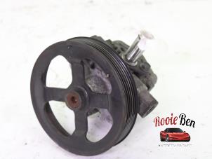 Gebruikte Stuurbekrachtiging Pomp Dodge Caliber 1.8 16V Prijs € 75,00 Margeregeling aangeboden door Rooie Ben autodemontage