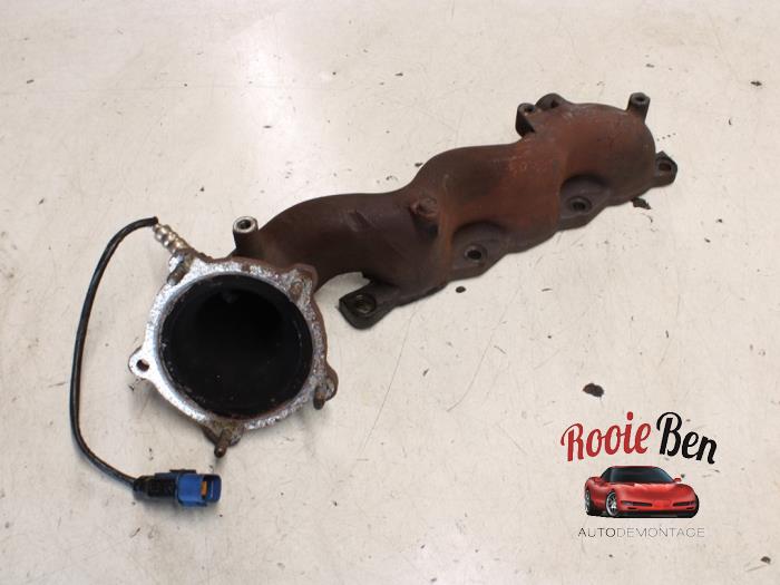 Gebruikte Uitlaatspruitstuk Kia Sorento I (JC) 3.5 V6 24V Prijs € 40,00 Margeregeling aangeboden door Rooie Ben autodemontage