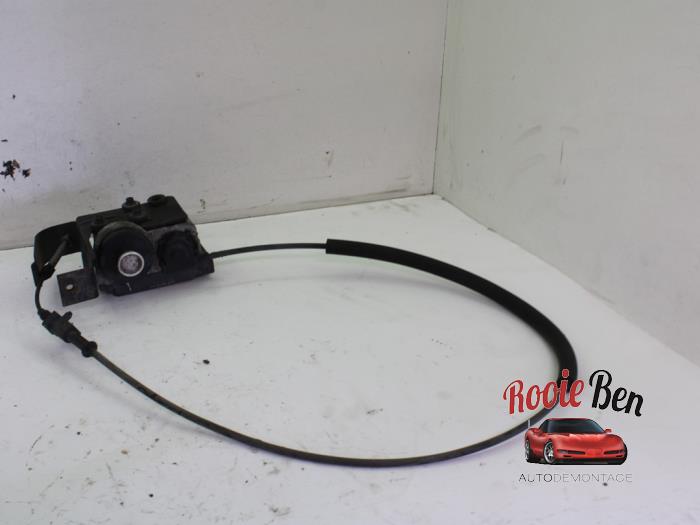 Gebruikte Computer Cruise Control Ford Usa Explorer (UN46) 4.0 V6 4x4 Prijs € 25,00 Margeregeling aangeboden door Rooie Ben autodemontage