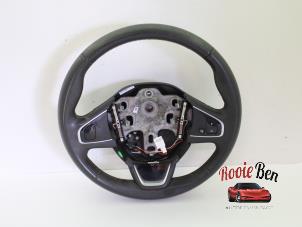 Gebruikte Stuurwiel Renault Clio IV Estate/Grandtour (7R) 0.9 Energy TCE 90 12V Prijs op aanvraag aangeboden door Rooie Ben autodemontage