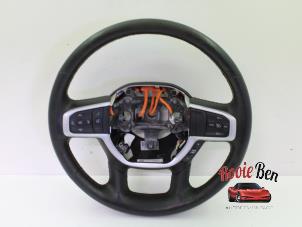 Gebruikte Stuurwiel Dodge 1500 Crew Cab (DS) 5.7 Hemi V8 4x4 Prijs op aanvraag aangeboden door Rooie Ben autodemontage