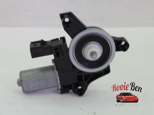 Gebruikte Motor electrisch raam Dodge 1500 Crew Cab (DS) 5.7 Hemi V8 4x4 Prijs op aanvraag aangeboden door Rooie Ben autodemontage