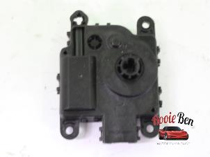 Gebruikte Kachelklep Motor Dodge 1500 Crew Cab (DS) 5.7 Hemi V8 4x4 Prijs € 50,00 Margeregeling aangeboden door Rooie Ben autodemontage