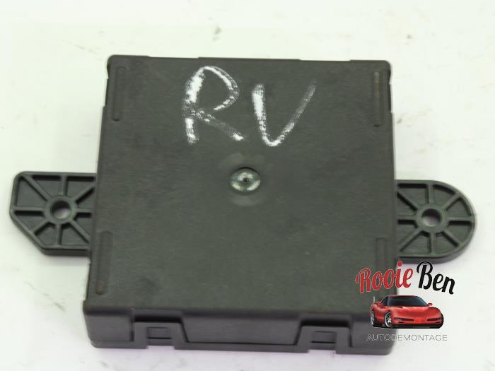 Gebruikte Module Centrale Deurvergrendeling Dodge 1500 Crew Cab (DS) 5.7 Hemi V8 4x4 Prijs op aanvraag aangeboden door Rooie Ben autodemontage