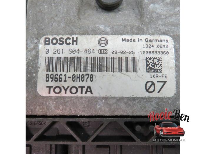 Computer Motormanagement van een Toyota Aygo (B10) 1.0 12V VVT-i 2010