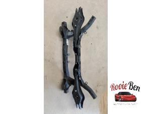 Gebruikte Subframe Kia Niro I (DE) 1.6 GDI Hybrid Prijs op aanvraag aangeboden door Rooie Ben autodemontage