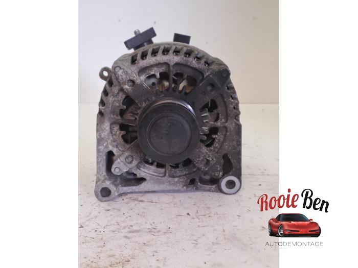 Gebruikte Dynamo BMW 5 serie (F10) 528i 16V Prijs € 75,00 Margeregeling aangeboden door Rooie Ben autodemontage