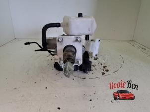 Gebruikte ABS Pomp Kia Niro I (DE) 1.6 GDI Hybrid Prijs op aanvraag aangeboden door Rooie Ben autodemontage