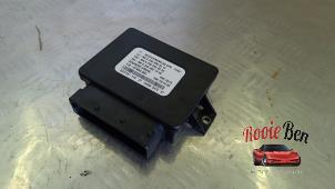 Gebruikte Handrem Module Mercedes CLA (117.3) 1.6 CLA-200 16V Prijs € 25,00 Margeregeling aangeboden door Rooie Ben autodemontage