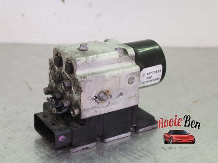 Gebruikte ABS Pomp Cadillac BLS Wagon 1.9 TiD 16V 180 Prijs € 150,00 Margeregeling aangeboden door Rooie Ben autodemontage