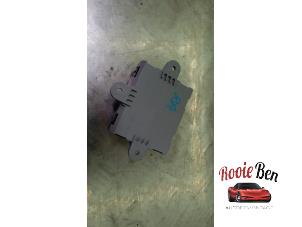 Gebruikte Centrale Deurvergrendelings Module Jaguar XE 2.0 200 Turbo 16V Prijs € 50,00 Margeregeling aangeboden door Rooie Ben autodemontage