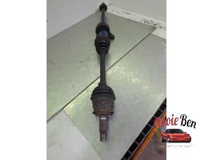 Gebruikte Aandrijfas rechts-voor BMW Mini One/Cooper (R50) 1.6 16V Cooper Prijs € 50,00 Margeregeling aangeboden door Rooie Ben autodemontage