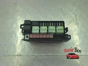 Gebruikte Zekeringkast BMW Mini One/Cooper (R50) 1.6 16V Cooper Prijs € 25,00 Margeregeling aangeboden door Rooie Ben autodemontage