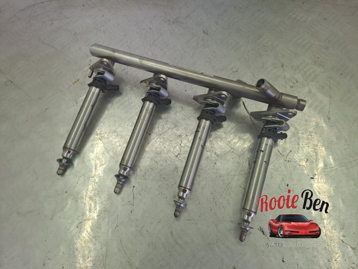 Gebruikte Verstuiver brug Mercedes E (W213) E-200 2.0 Turbo 16V Prijs € 25,00 Margeregeling aangeboden door Rooie Ben autodemontage