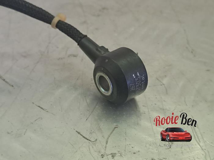 Pingelsensor van een Mercedes-Benz E (W213) E-200 2.0 Turbo 16V 2019