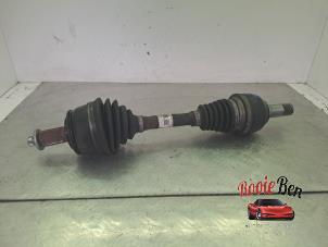 Gebruikte Steekas links-voor Mercedes B (W246) 2.2 B-220 CDI BlueEFFICIENCY,d 16V Prijs € 100,00 Margeregeling aangeboden door Rooie Ben autodemontage