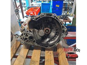 Gebruikte Versnellingsbak Opel Corsa E 1.4 16V Prijs € 300,00 Margeregeling aangeboden door Rooie Ben autodemontage