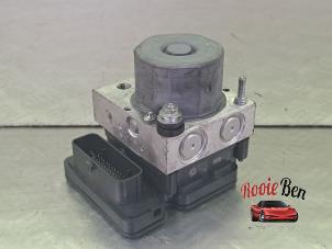 Gebruikte ABS Pomp Mercedes B (W246) 2.2 B-220 CDI BlueEFFICIENCY,d 16V Prijs € 100,00 Margeregeling aangeboden door Rooie Ben autodemontage