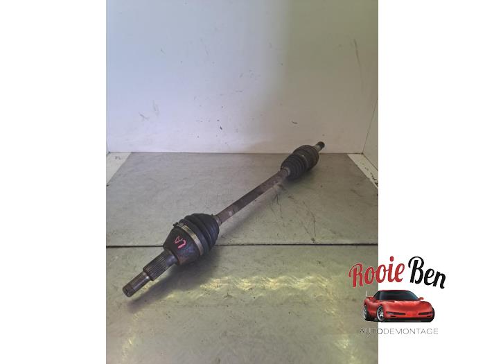 Gebruikte Aandrijfas links-achter Opel Antara 2.0 CDTi 16V 4x4 Prijs € 40,00 Margeregeling aangeboden door Rooie Ben autodemontage