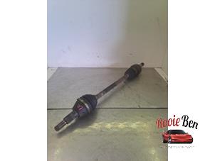 Gebruikte Aandrijfas links-achter Opel Antara 2.0 CDTi 16V 4x4 Prijs € 40,00 Margeregeling aangeboden door Rooie Ben autodemontage