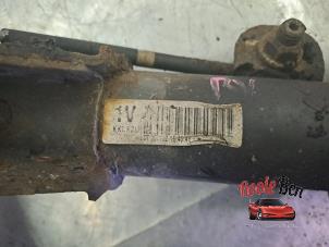 Gebruikte Mac Phersonpoot rechts-voor Opel Antara 2.0 CDTi 16V 4x4 Prijs € 50,00 Margeregeling aangeboden door Rooie Ben autodemontage