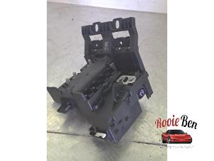 Gebruikte Zekeringkast BMW 5 serie (G30) 520i 2.0 TwinPower Turbo 16V Prijs op aanvraag aangeboden door Rooie Ben autodemontage