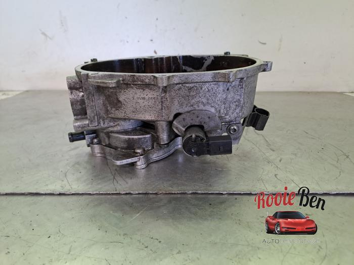 Gebruikte Vacuumpomp (Benzine) Volkswagen Passat Variant (3C5) 2.0 TFSI/TSI 16V Prijs € 50,00 Margeregeling aangeboden door Rooie Ben autodemontage