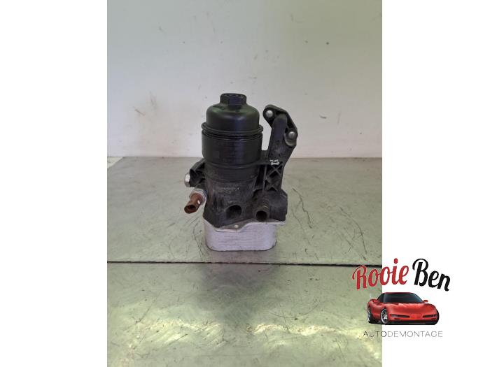 Gebruikte Oliefilter Volkswagen Passat Variant (3C5) 2.0 TFSI/TSI 16V Prijs € 25,00 Margeregeling aangeboden door Rooie Ben autodemontage