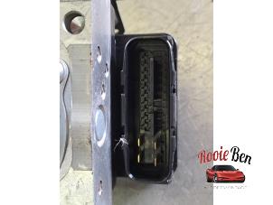 Gebruikte ABS Pomp Honda HR-V (RU) 1.5 i-VTEC 16V Prijs op aanvraag aangeboden door Rooie Ben autodemontage