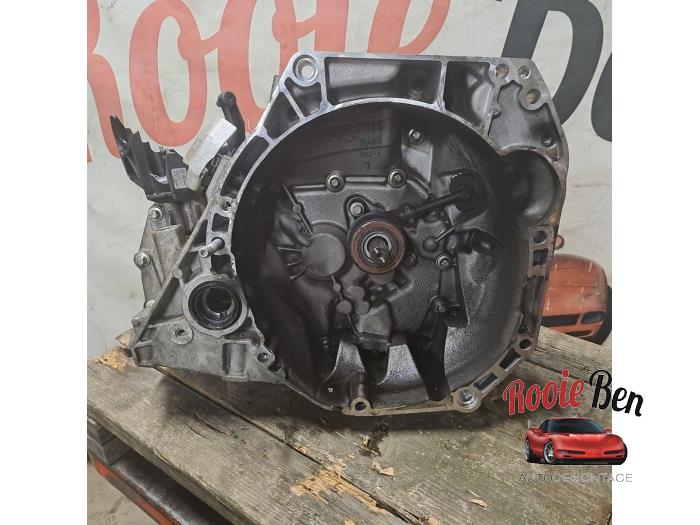 Gebruikte Versnellingsbak Nissan Micra (K14) 0.9 IG-T 12V Prijs € 300,00 Margeregeling aangeboden door Rooie Ben autodemontage