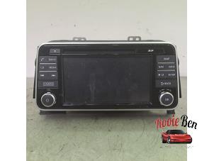 Gebruikte Radio Nissan Micra (K14) 0.9 IG-T 12V Prijs op aanvraag aangeboden door Rooie Ben autodemontage