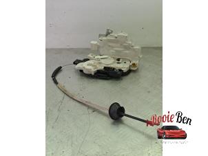 Gebruikte Deurslot Mechaniek 4Deurs links-voor Audi A8 (D4) 3.0 TDI V6 24V Quattro Prijs € 40,00 Margeregeling aangeboden door Rooie Ben autodemontage