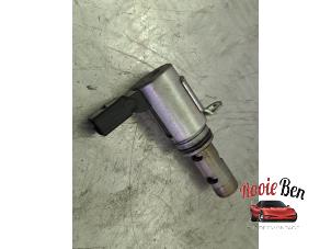 Gebruikte Nokkenas Sensor Volkswagen Golf VI (5K1) 1.4 TSI 122 16V Prijs € 15,00 Margeregeling aangeboden door Rooie Ben autodemontage