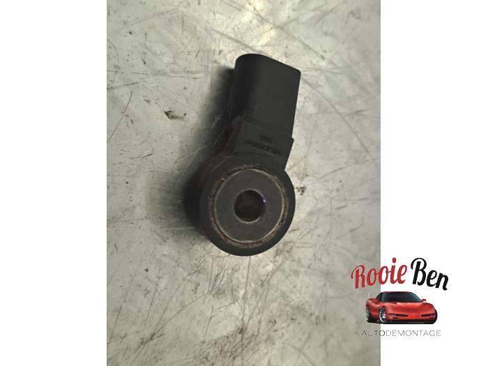 Klopsensor van een Volkswagen Golf VI (5K1) 1.4 TSI 122 16V 2010