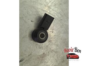 Klopsensor van een Volkswagen Golf VI (5K1) 1.4 TSI 122 16V 2010